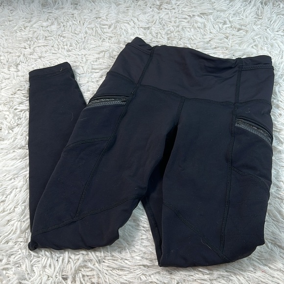 Lululemon Toasty Tech Tight II Black - Picture 1 of 6